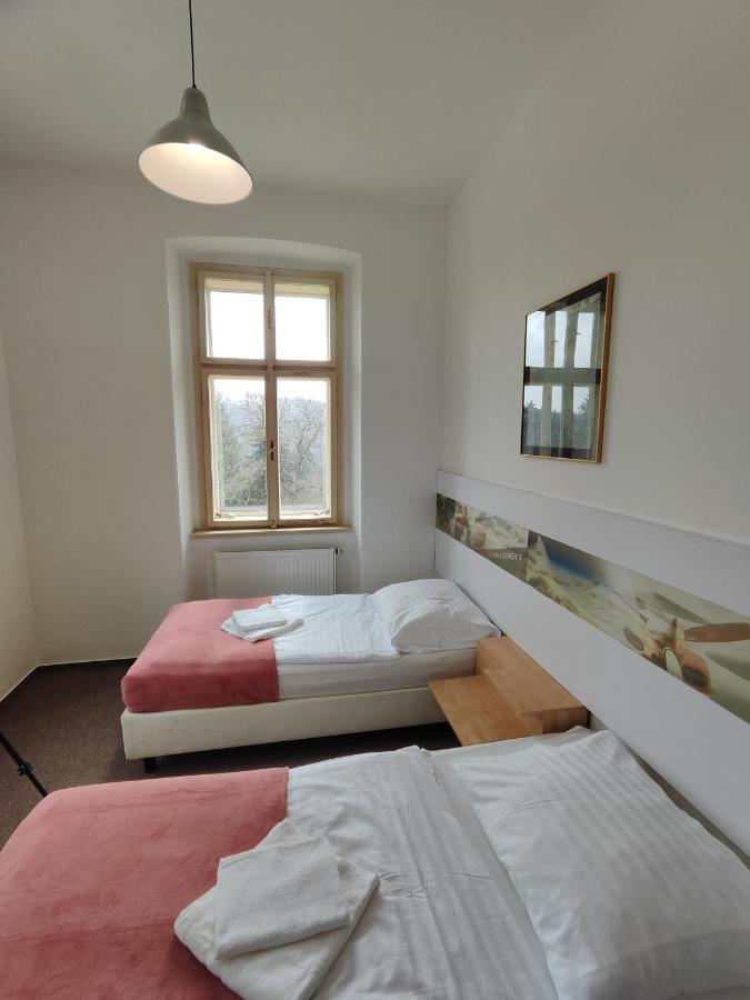 Hotel Stara Skola Mezná Εξωτερικό φωτογραφία